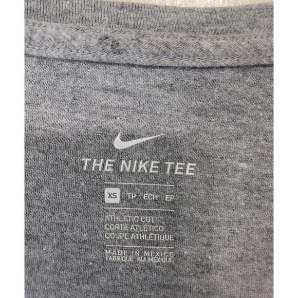 Nike Tee - Picture 3 of 4